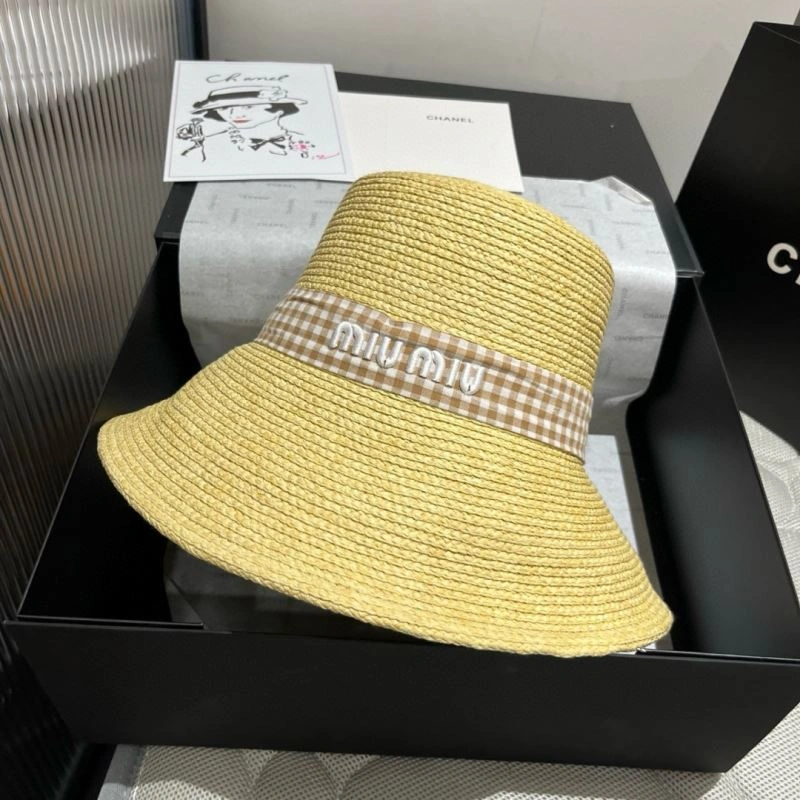 Miu Miu Caps Cozy 261140