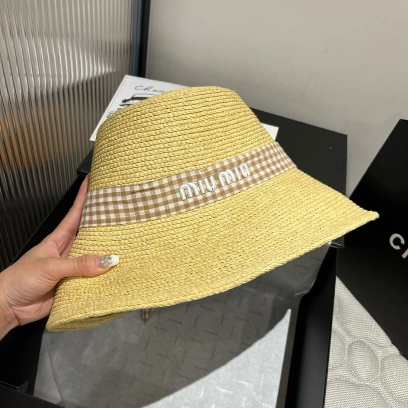 Miu Miu Caps Cozy 261140