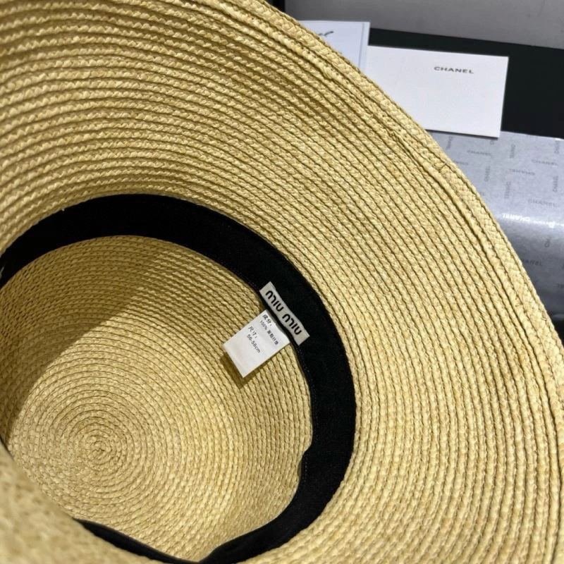 Miu Miu Caps Cozy 261140
