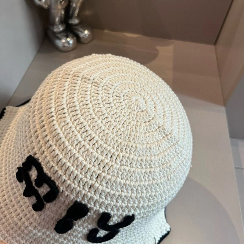 Miu Miu Caps Sleek 261137