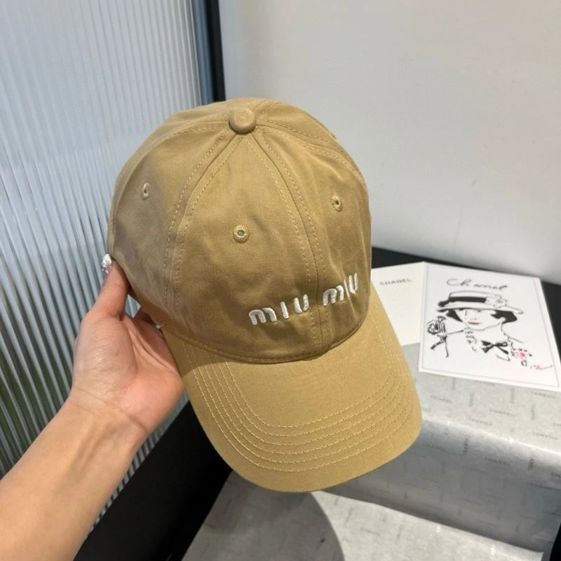 Miu Miu Caps EasyMatch 261132