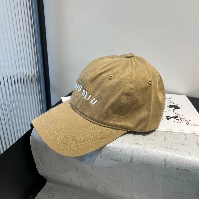 Miu Miu Caps EasyMatch 261132
