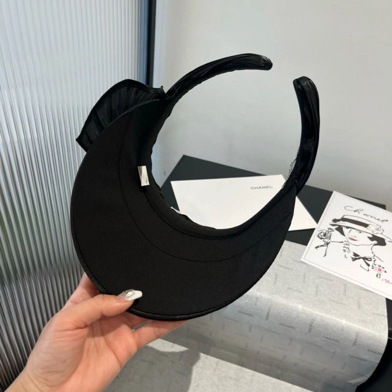 Miu Miu Caps Compact 261131
