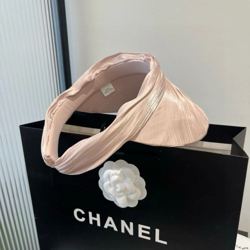 Miu Miu Caps Seasonal 261114