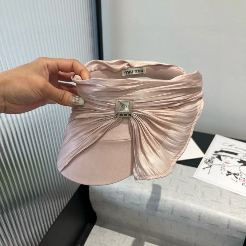 Miu Miu Caps Seasonal 261114