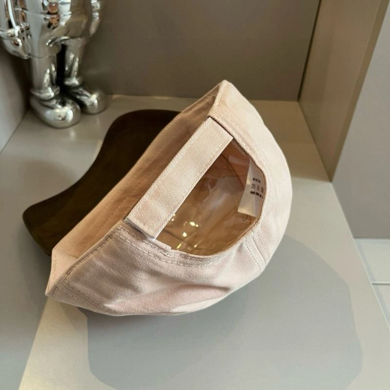Miu Miu Caps Bold 261130