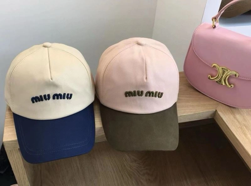 Miu Miu Caps MoistureWicking 261126