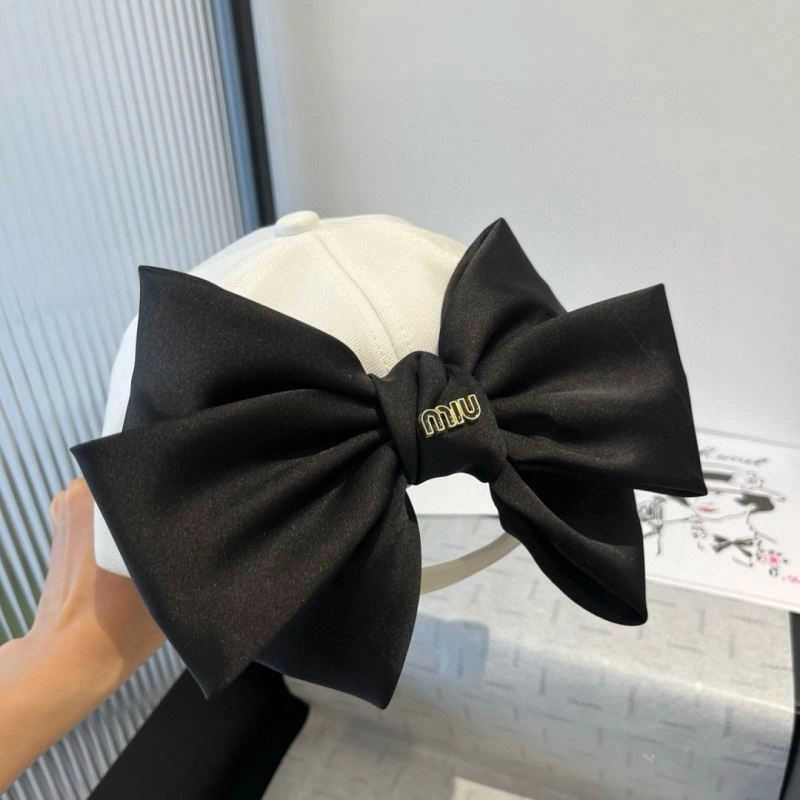 Minimalist Miu Miu Caps 261127