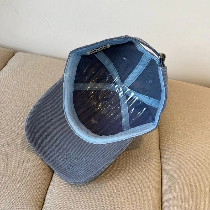 Miu Miu Caps Unisex 257767