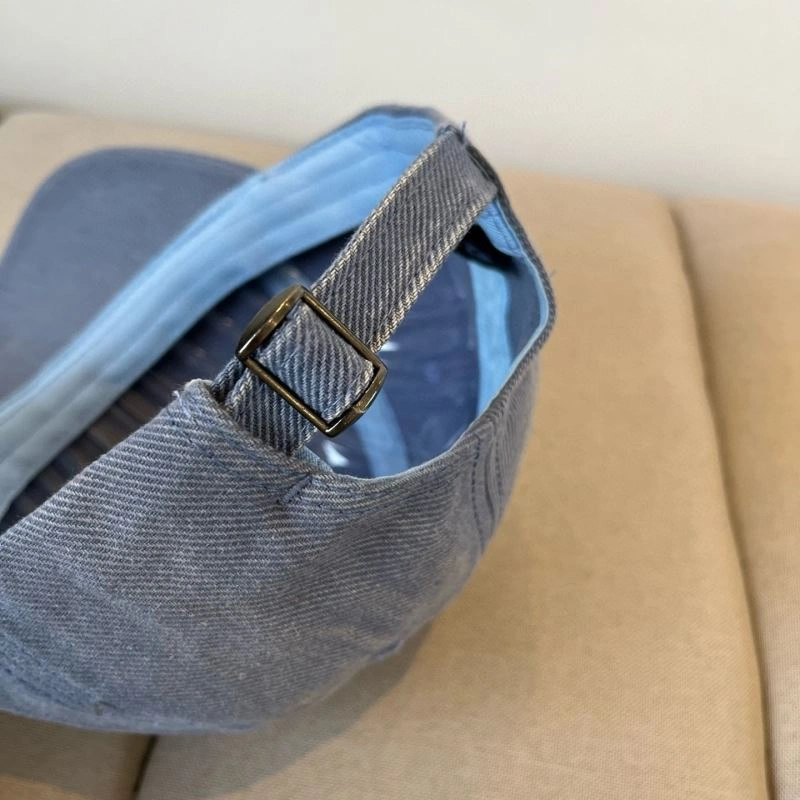 Miu Miu Caps Unisex 257767