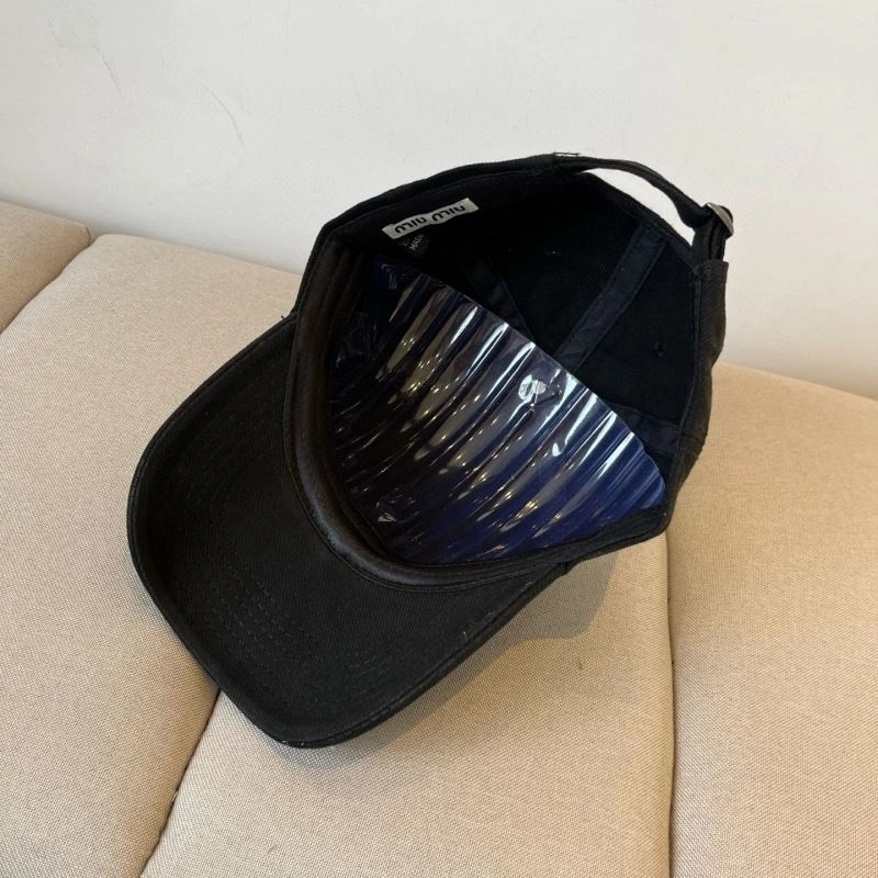 Miu Miu Caps Vibrant 257762