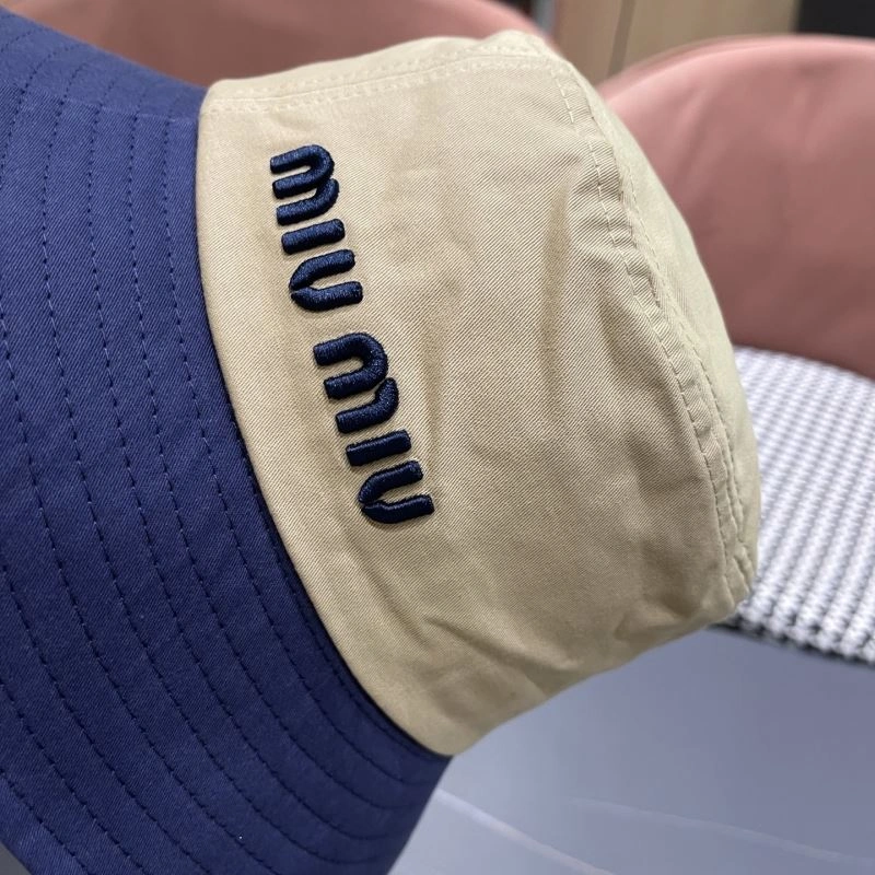 Miu Miu Caps ZipUp 257737