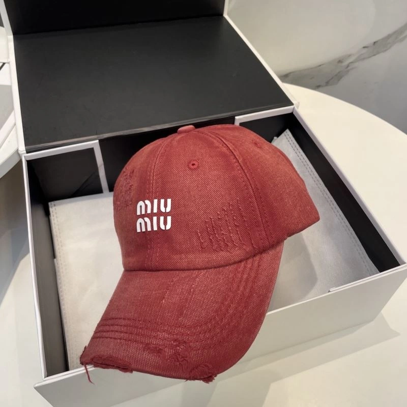 Miu Miu Caps Vibrant 257727