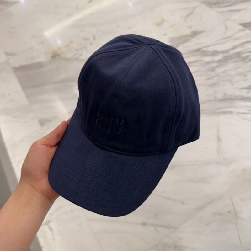 Miu Miu Caps ZeroBulk 257724