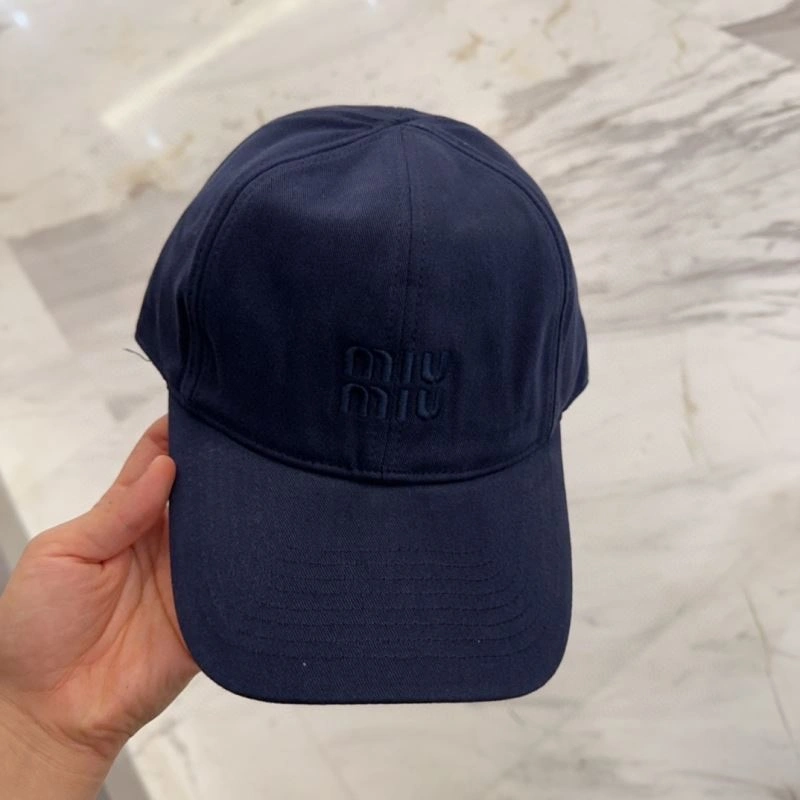 Miu Miu Caps ZeroBulk 257724