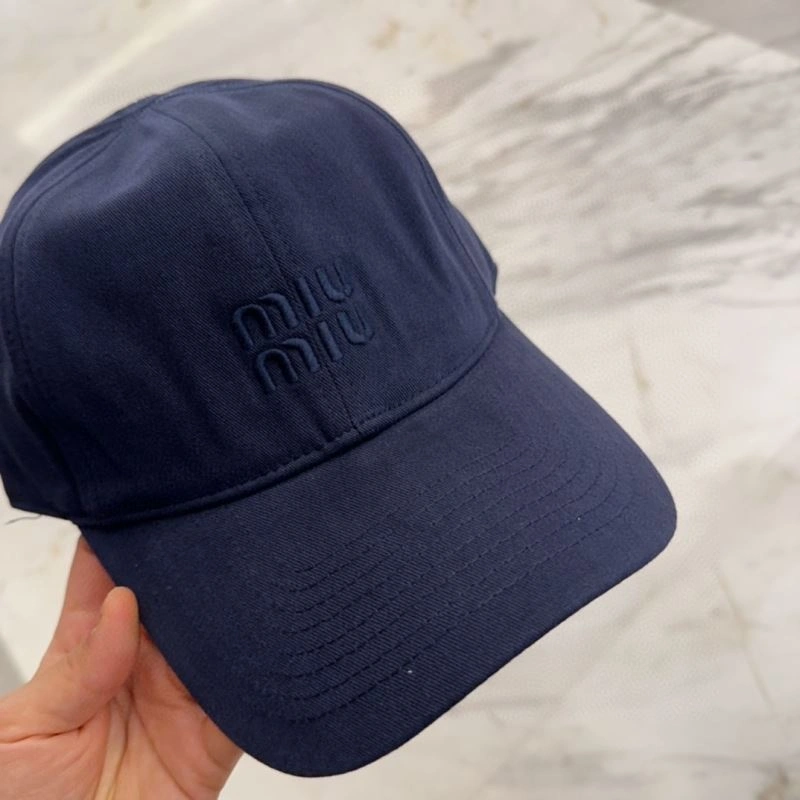 Miu Miu Caps ZeroBulk 257724