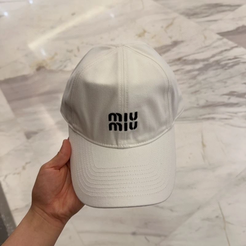 Miu Miu Caps Durable 257706