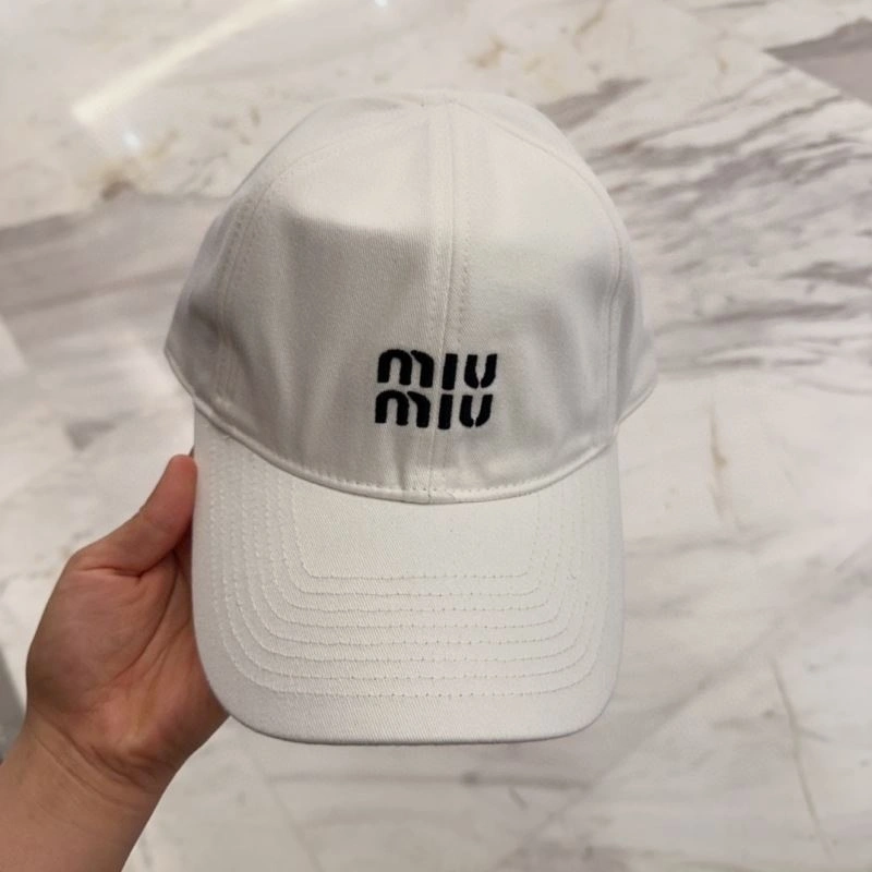 Miu Miu Caps Durable 257706