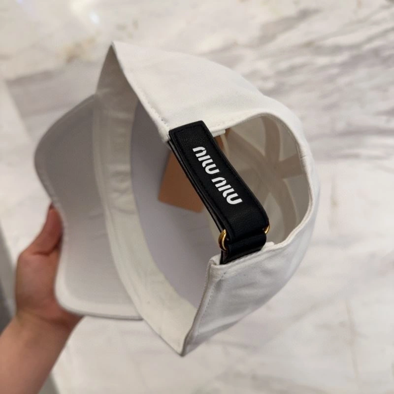 Miu Miu Caps Durable 257706