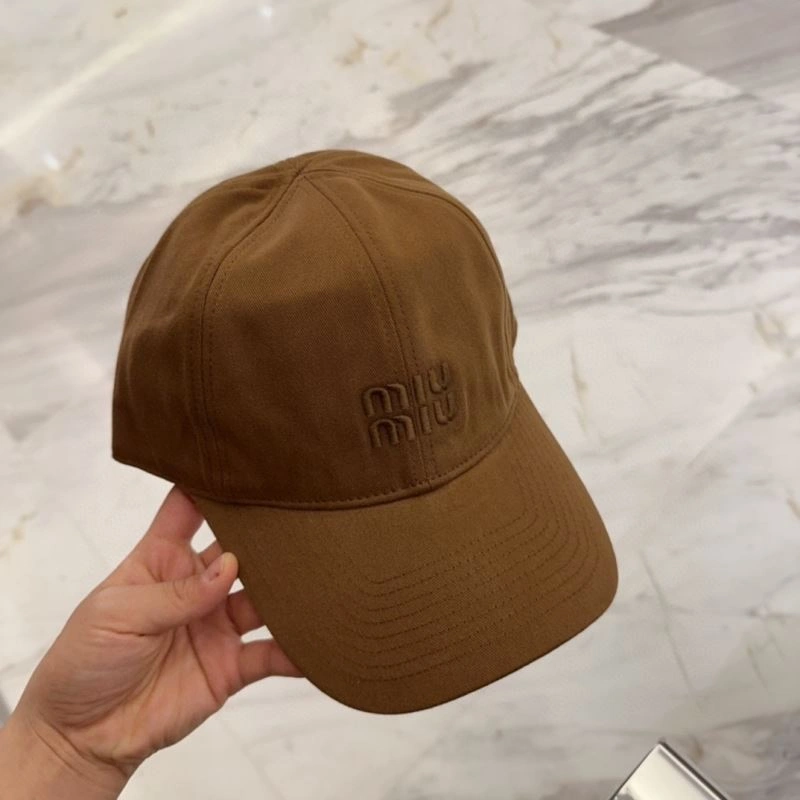 Miu Miu Caps Vibrant 257710