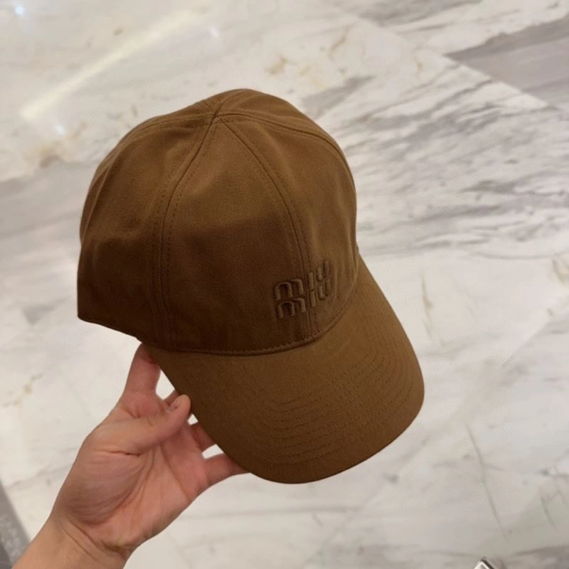Miu Miu Caps Vibrant 257710