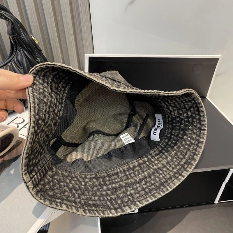 Miu Miu Caps OnTrend 257707