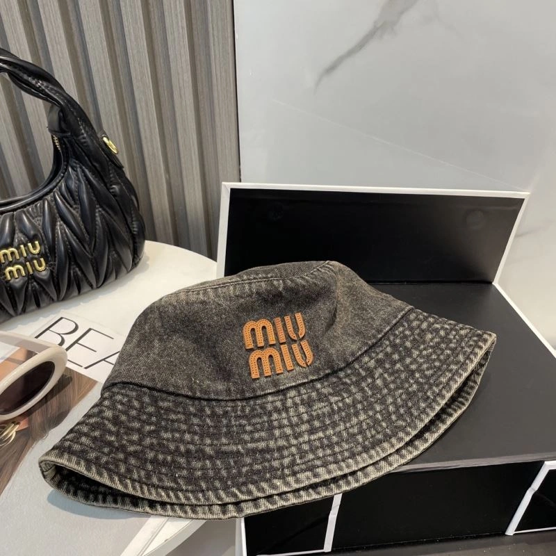 Miu Miu Caps OnTrend 257707