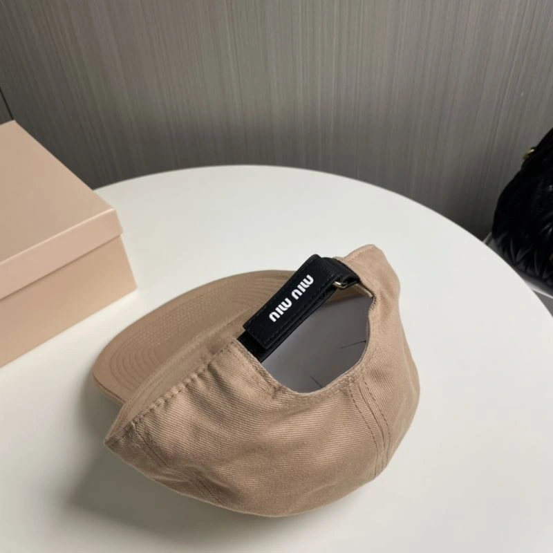 Miu Miu Caps Trendy 257709