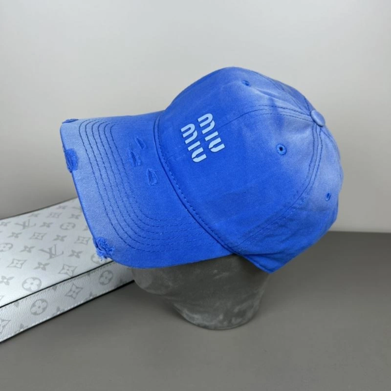 Miu Miu Caps Breathable 257688