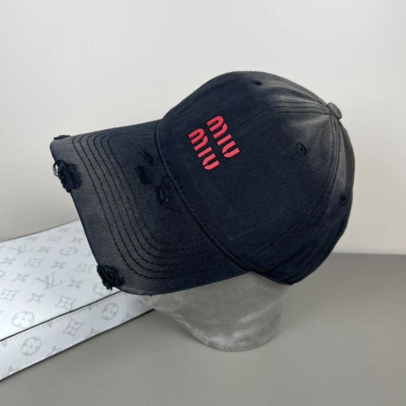 Miu Miu Caps Elegant 257683