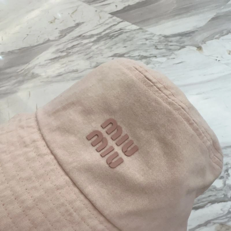 Miu Miu Caps Supportive 257658