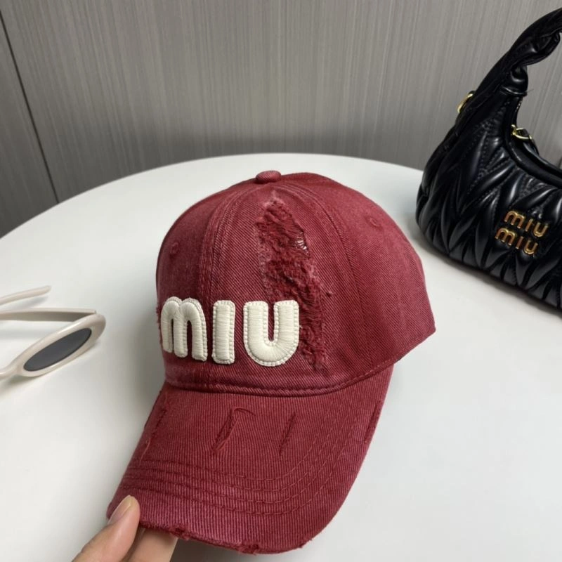 Miu Miu Caps ModernLook 257666
