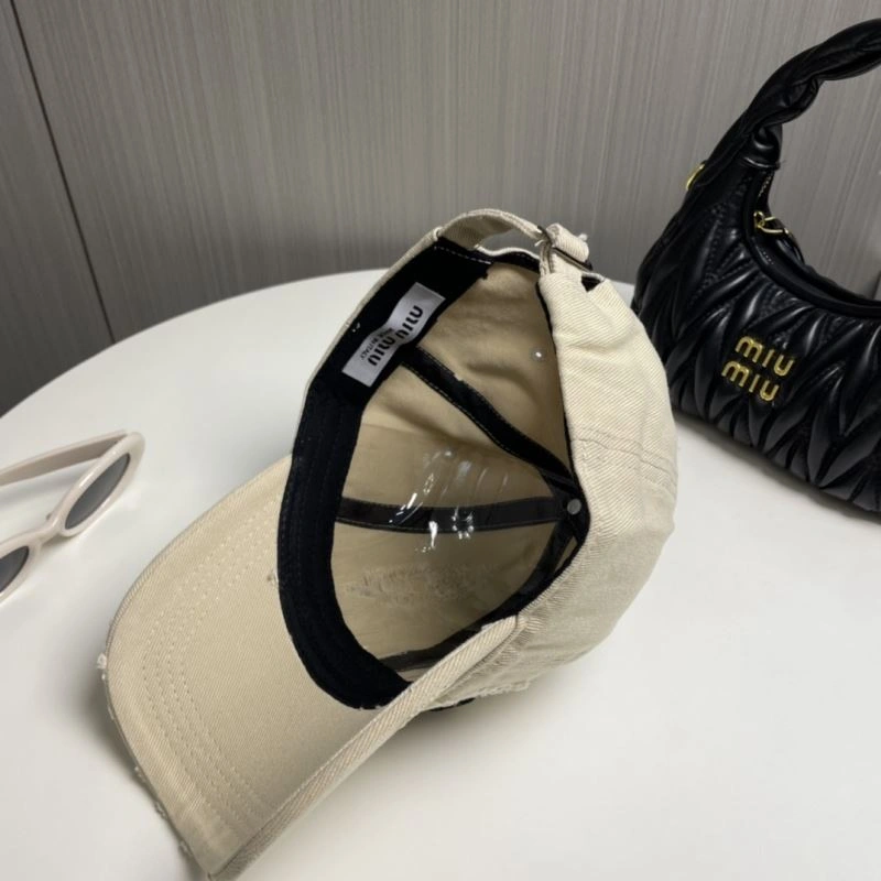 Miu Miu Caps Comfortable 257651