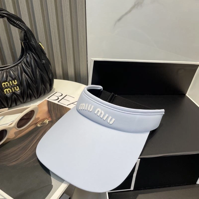 Miu Miu Caps TimelessDesign 257668