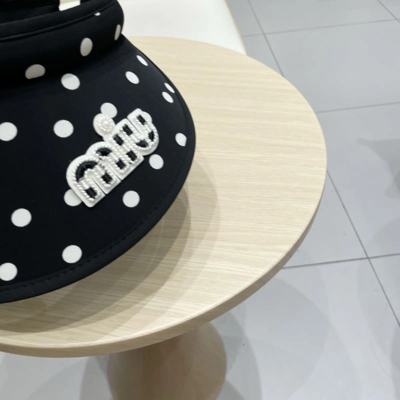 Miu Miu Caps Bright 257619