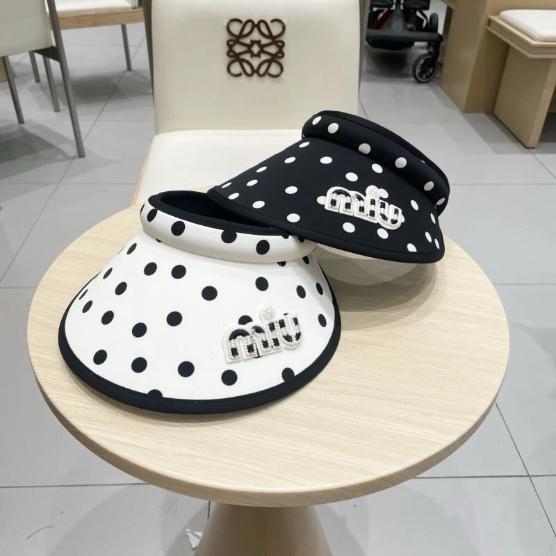Miu Miu Caps Bright 257619