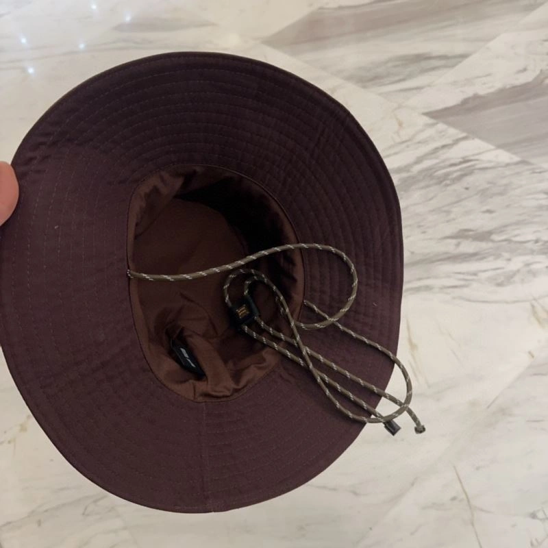 Miu Miu Caps Lightweight 257608