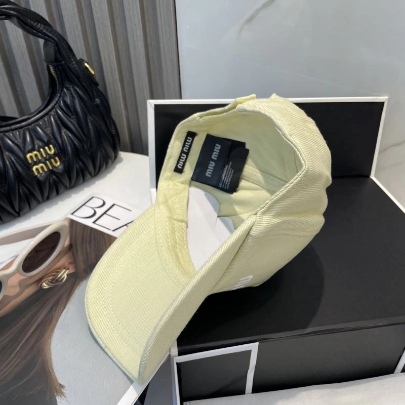 Miu Miu Caps Reliable 257618
