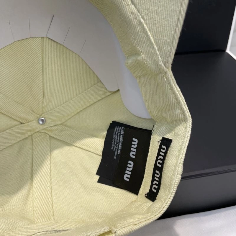 Miu Miu Caps Reliable 257618