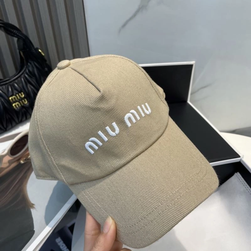 Miu Miu Caps TimelessDesign 257628