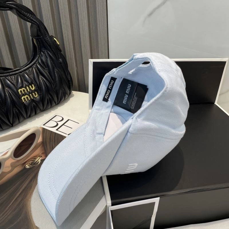 Miu Miu Caps WellDesigned 257622