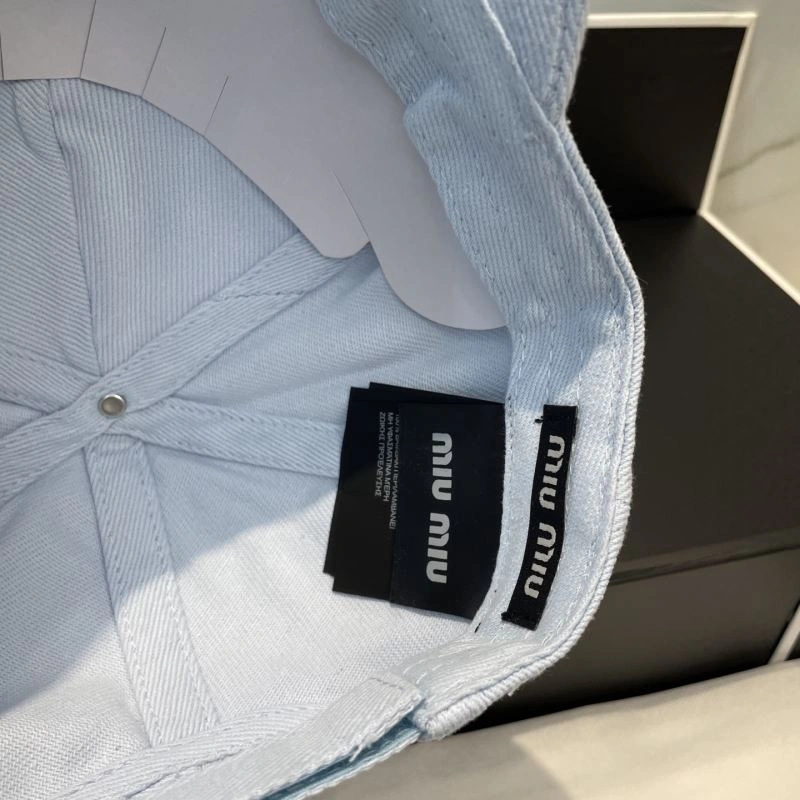 Miu Miu Caps WellDesigned 257622