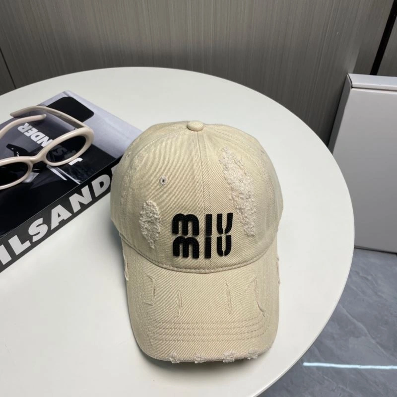 Miu Miu Caps UrbanStyle 257611