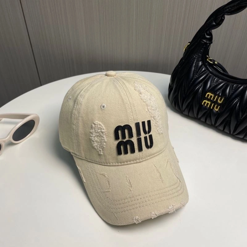 Miu Miu Caps UrbanStyle 257611