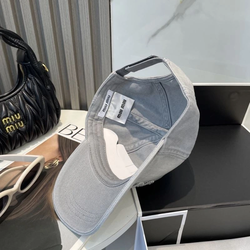Miu Miu Caps Functional 257614