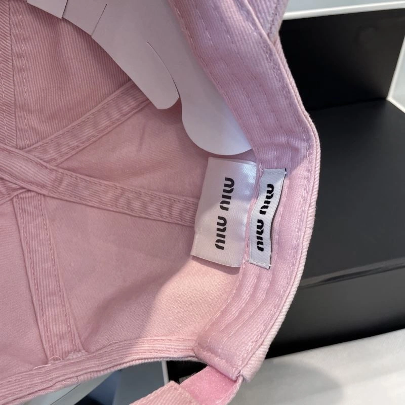 Miu Miu Caps Functional 257615