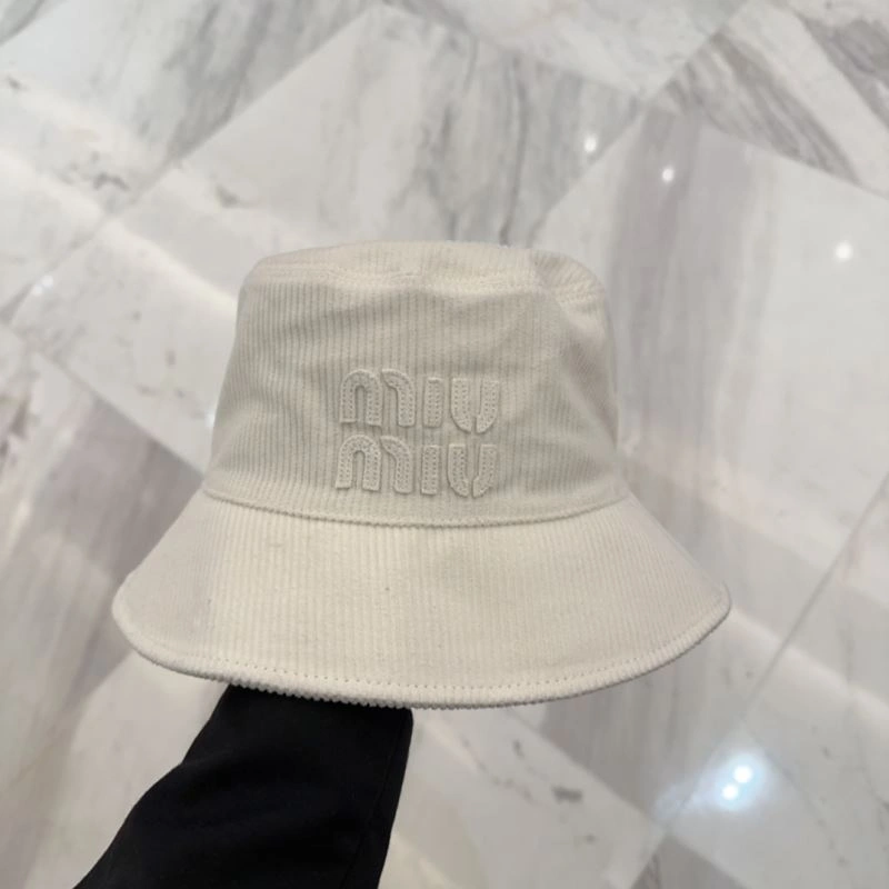 Miu Miu Caps Effortless 257603