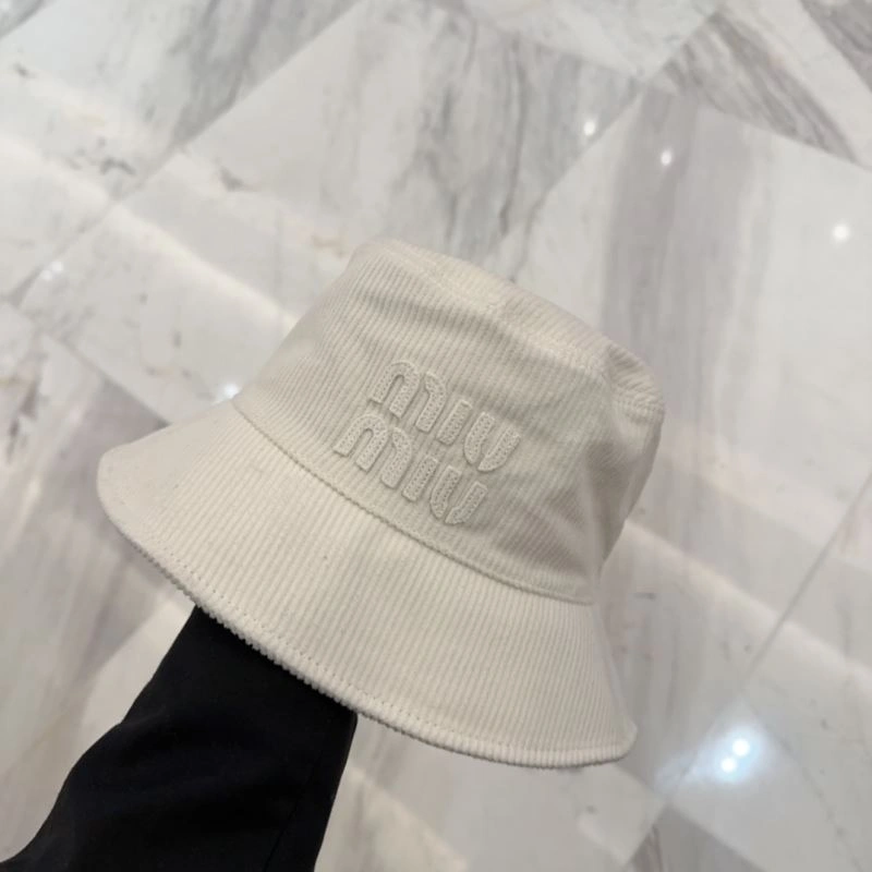 Miu Miu Caps Effortless 257603