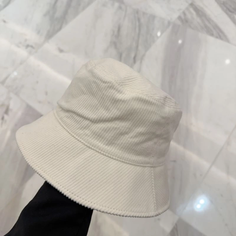 Miu Miu Caps Effortless 257603