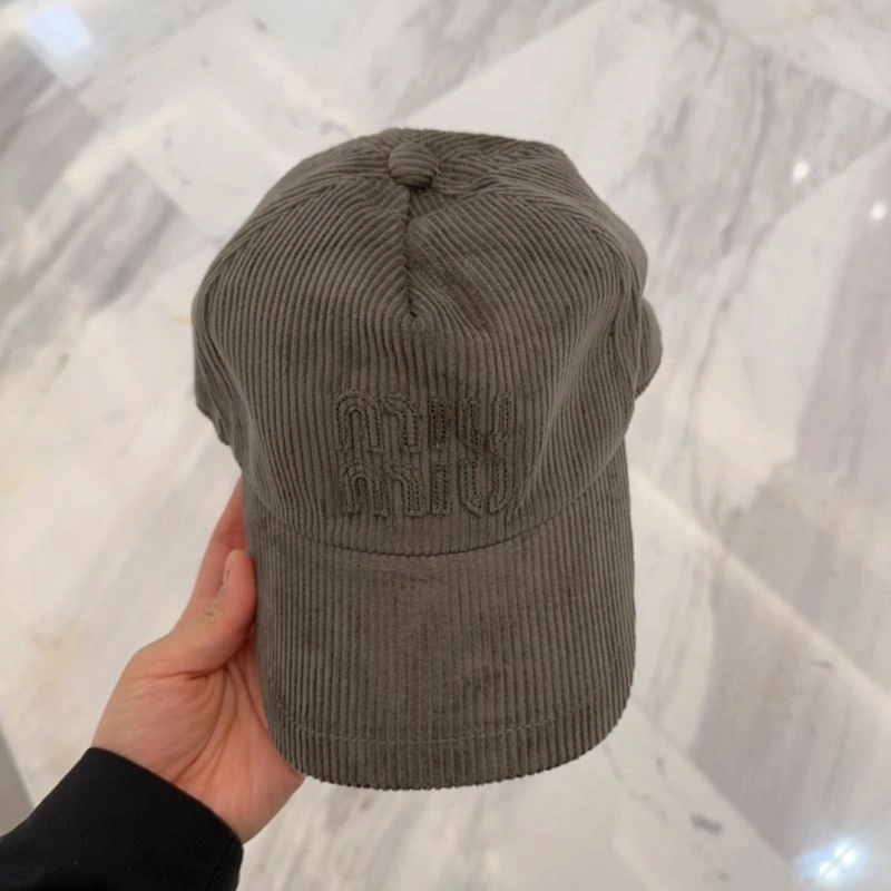 Miu Miu Caps NewStyle 257597